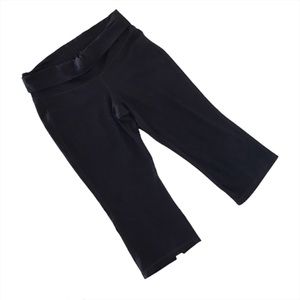 Old Navy Active Black Split Calf Crop Pant, Medium